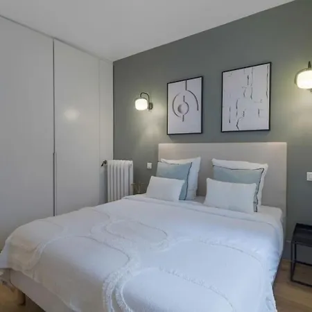 Apartment Amazingapartment #gallerieslafayette #madeleine#ac