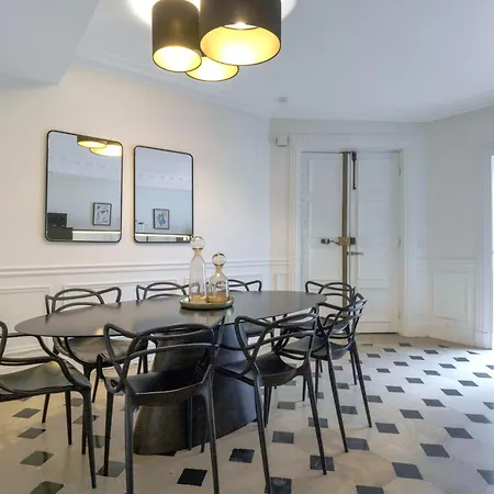 Amazingapartment #gallerieslafayette #madeleine#ac *